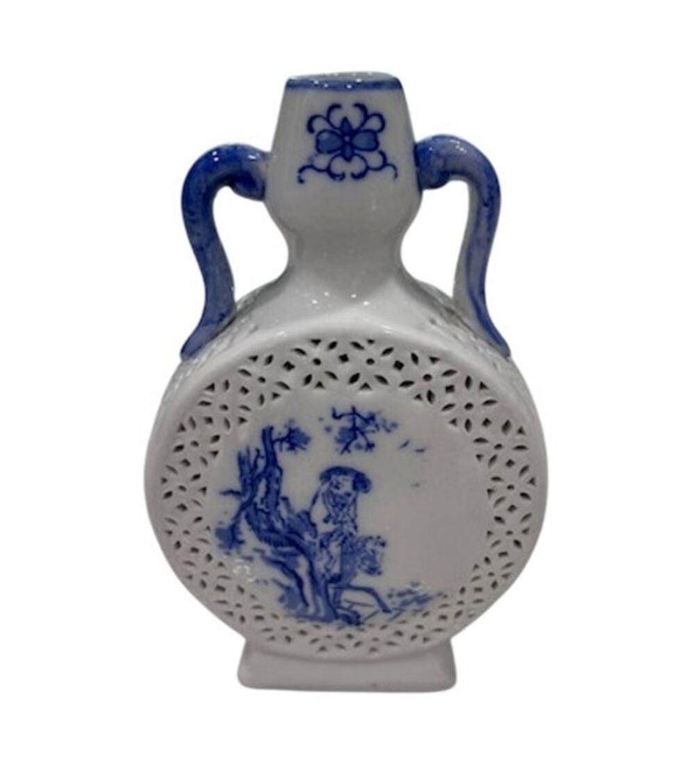 Vintage Chinese Small Porcelain Reticulated Blue & White Decorative Vase 4.5"